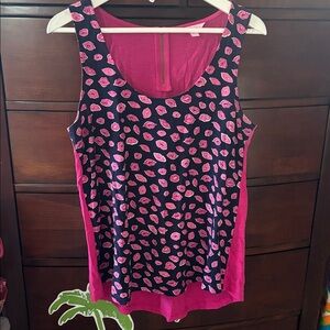 Lilly Pulitzer “Bocce” Kiss Print Top Valentine